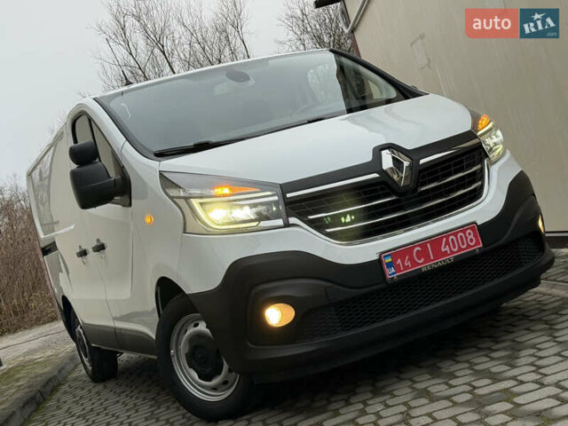 Белый Рено Трафик, объемом двигателя 2 л и пробегом 116 тыс. км за 17700 $, фото 21 на Automoto.ua