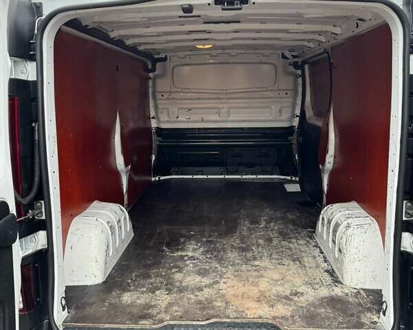 Білий Рено Трафік, об'ємом двигуна 2 л та пробігом 116 тис. км за 19450 $, фото 24 на Automoto.ua