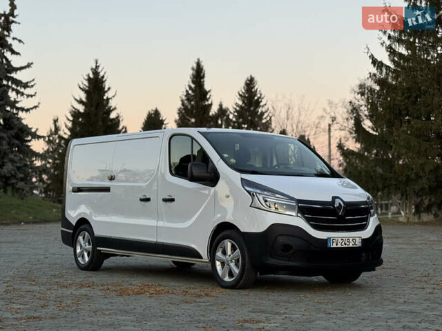 Белый Рено Трафик, объемом двигателя 2 л и пробегом 96 тыс. км за 19500 $, фото 3 на Automoto.ua