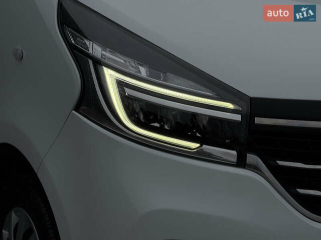 Белый Рено Трафик, объемом двигателя 2 л и пробегом 217 тыс. км за 18800 $, фото 6 на Automoto.ua