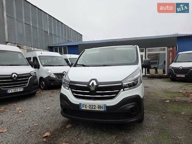 Белый Рено Трафик, объемом двигателя 2 л и пробегом 204 тыс. км за 18700 $, фото 3 на Automoto.ua