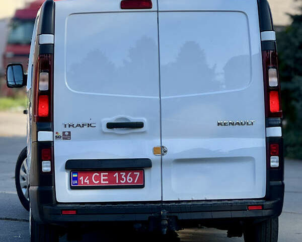 Белый Рено Трафик, объемом двигателя 2 л и пробегом 182 тыс. км за 17673 $, фото 11 на Automoto.ua