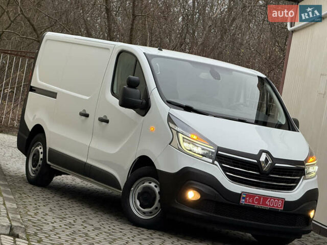 Белый Рено Трафик, объемом двигателя 2 л и пробегом 116 тыс. км за 17700 $, фото 15 на Automoto.ua