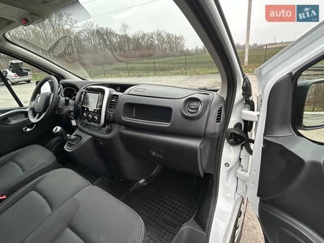 Белый Рено Трафик, объемом двигателя 2 л и пробегом 189 тыс. км за 17900 $, фото 20 на Automoto.ua