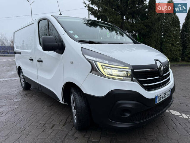 Белый Рено Трафик, объемом двигателя 2 л и пробегом 259 тыс. км за 16400 $, фото 30 на Automoto.ua