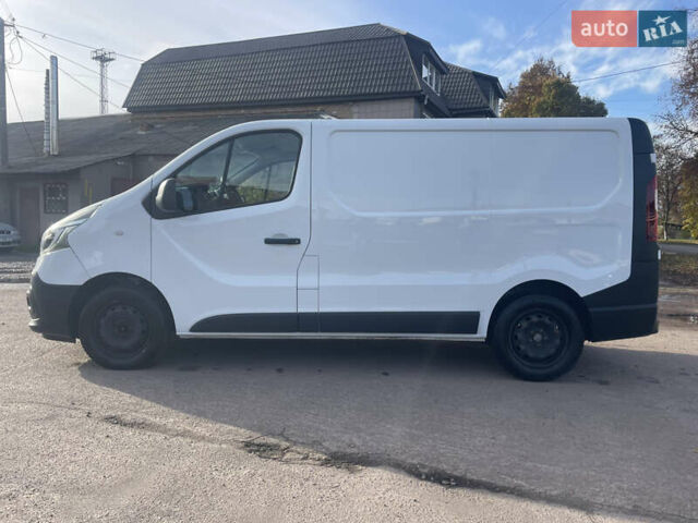 Белый Рено Трафик, объемом двигателя 2 л и пробегом 208 тыс. км за 14500 $, фото 4 на Automoto.ua