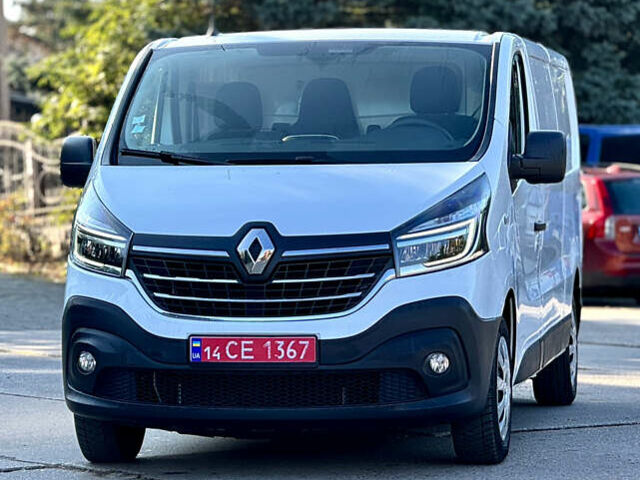 Белый Рено Трафик, объемом двигателя 2 л и пробегом 182 тыс. км за 17673 $, фото 5 на Automoto.ua