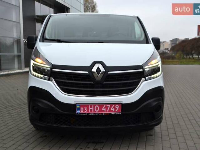 Белый Рено Трафик, объемом двигателя 2 л и пробегом 236 тыс. км за 16900 $, фото 5 на Automoto.ua