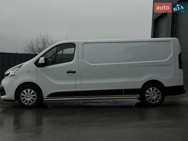 Белый Рено Трафик, объемом двигателя 2 л и пробегом 217 тыс. км за 18800 $, фото 8 на Automoto.ua