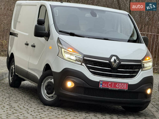 Белый Рено Трафик, объемом двигателя 2 л и пробегом 116 тыс. км за 17700 $, фото 13 на Automoto.ua