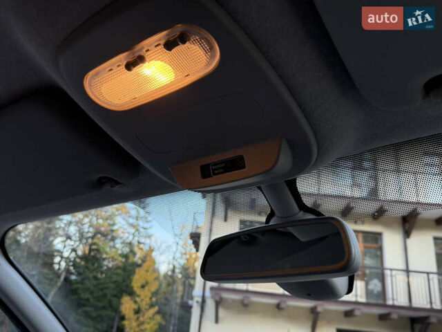 Белый Рено Трафик, объемом двигателя 2 л и пробегом 115 тыс. км за 19500 $, фото 58 на Automoto.ua