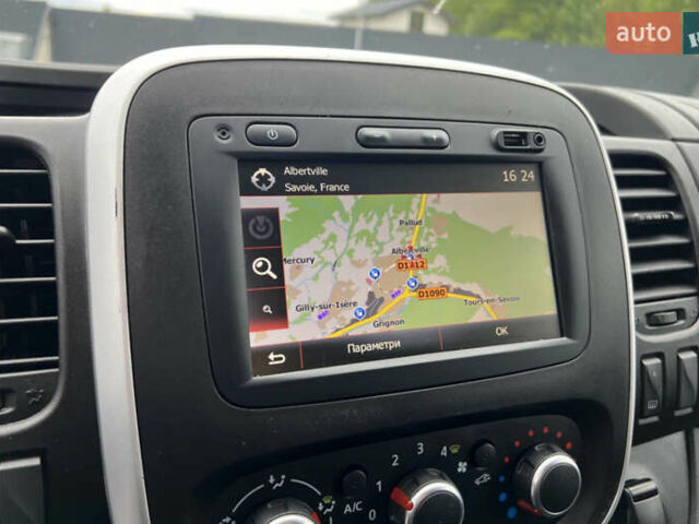 Белый Рено Трафик, объемом двигателя 2 л и пробегом 182 тыс. км за 17673 $, фото 71 на Automoto.ua