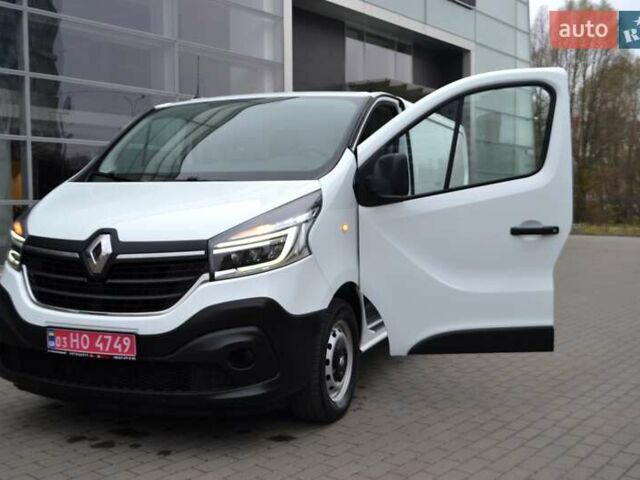 Белый Рено Трафик, объемом двигателя 2 л и пробегом 236 тыс. км за 16900 $, фото 77 на Automoto.ua