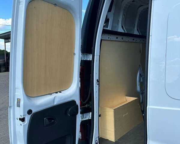 Білий Рено Трафік, об'ємом двигуна 0 л та пробігом 1000 тис. км за 21600 $, фото 50 на Automoto.ua