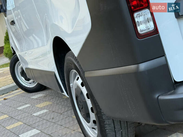 Белый Рено Трафик, объемом двигателя 2 л и пробегом 115 тыс. км за 19500 $, фото 30 на Automoto.ua