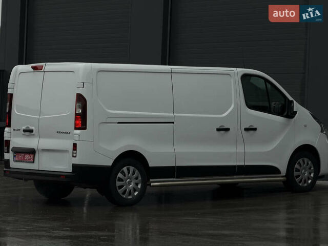Белый Рено Трафик, объемом двигателя 2 л и пробегом 217 тыс. км за 18800 $, фото 31 на Automoto.ua