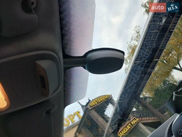 Белый Рено Трафик, объемом двигателя 2 л и пробегом 230 тыс. км за 14200 $, фото 12 на Automoto.ua