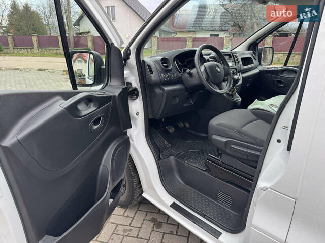 Белый Рено Трафик, объемом двигателя 2 л и пробегом 76 тыс. км за 17700 $, фото 12 на Automoto.ua