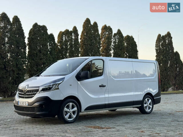 Белый Рено Трафик, объемом двигателя 2 л и пробегом 96 тыс. км за 19500 $, фото 14 на Automoto.ua