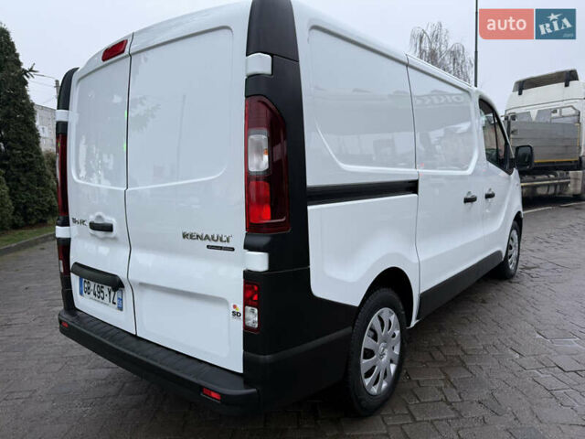 Белый Рено Трафик, объемом двигателя 2 л и пробегом 259 тыс. км за 16400 $, фото 13 на Automoto.ua