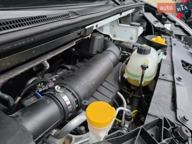 Белый Рено Трафик, объемом двигателя 2 л и пробегом 204 тыс. км за 18700 $, фото 47 на Automoto.ua