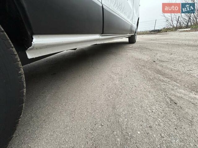 Белый Рено Трафик, объемом двигателя 2 л и пробегом 189 тыс. км за 17900 $, фото 47 на Automoto.ua