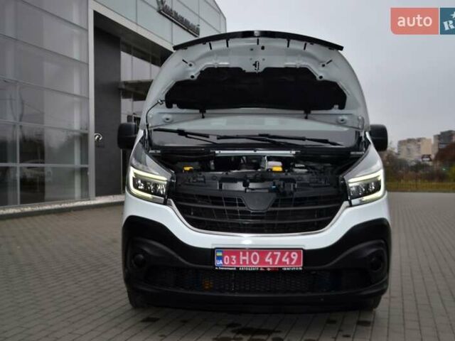 Белый Рено Трафик, объемом двигателя 2 л и пробегом 236 тыс. км за 16900 $, фото 55 на Automoto.ua