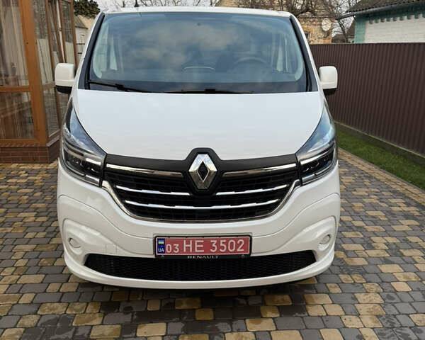 Белый Рено Трафик, объемом двигателя 2 л и пробегом 213 тыс. км за 16900 $, фото 4 на Automoto.ua