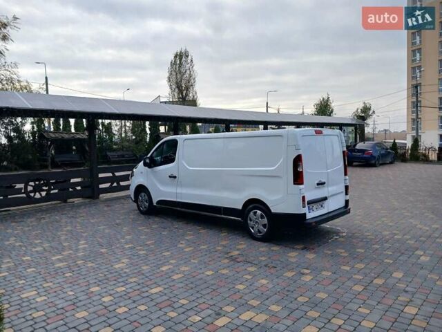 Белый Рено Трафик, объемом двигателя 2 л и пробегом 230 тыс. км за 14200 $, фото 1 на Automoto.ua