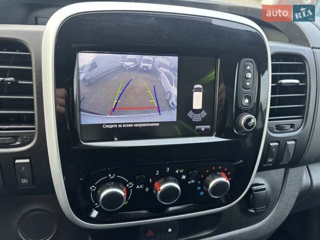 Белый Рено Трафик, объемом двигателя 2 л и пробегом 226 тыс. км за 16599 $, фото 14 на Automoto.ua