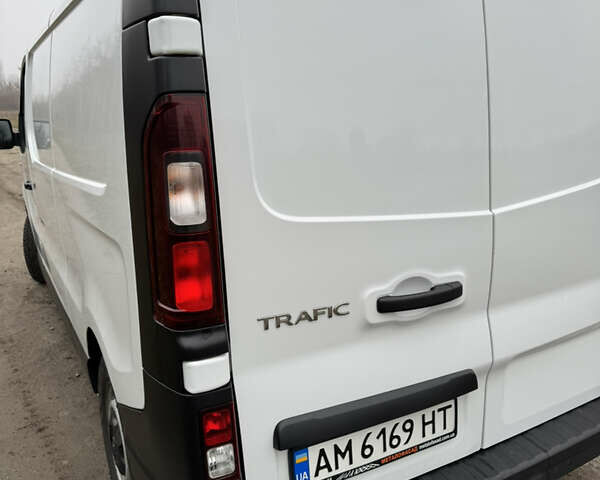 Білий Рено Трафік, об'ємом двигуна 2 л та пробігом 116 тис. км за 19450 $, фото 18 на Automoto.ua