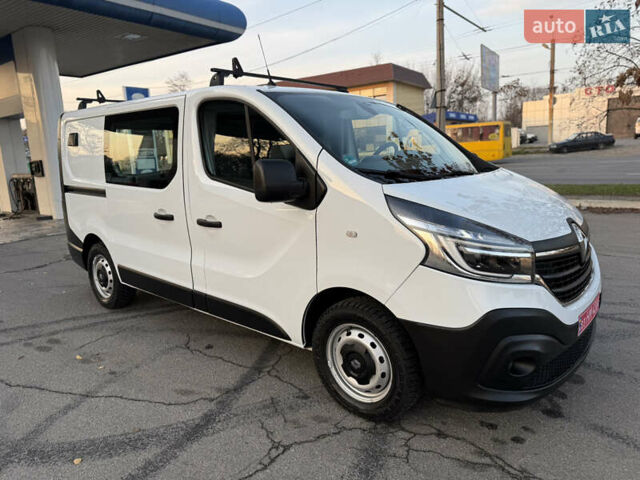 Белый Рено Трафик, объемом двигателя 2 л и пробегом 130 тыс. км за 18999 $, фото 10 на Automoto.ua