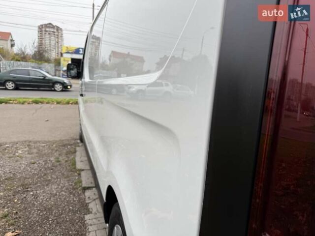 Белый Рено Трафик, объемом двигателя 2 л и пробегом 166 тыс. км за 19700 $, фото 46 на Automoto.ua