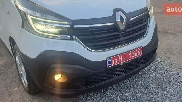 Белый Рено Трафик, объемом двигателя 2 л и пробегом 109 тыс. км за 19777 $, фото 23 на Automoto.ua