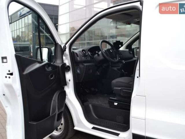 Белый Рено Трафик, объемом двигателя 2 л и пробегом 236 тыс. км за 16900 $, фото 79 на Automoto.ua