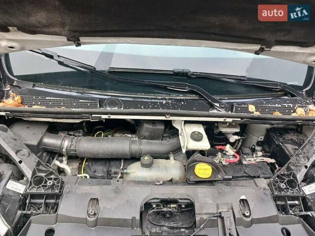 Белый Рено Трафик, объемом двигателя 2 л и пробегом 230 тыс. км за 14200 $, фото 10 на Automoto.ua