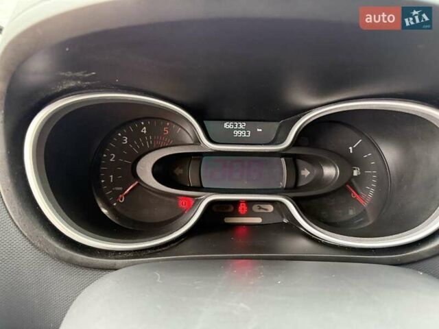 Белый Рено Трафик, объемом двигателя 2 л и пробегом 166 тыс. км за 19700 $, фото 15 на Automoto.ua