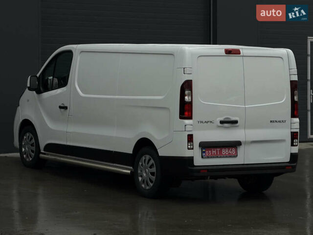Белый Рено Трафик, объемом двигателя 2 л и пробегом 217 тыс. км за 18800 $, фото 34 на Automoto.ua