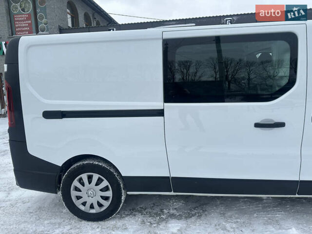 Білий Рено Трафік, об'ємом двигуна 2 л та пробігом 140 тис. км за 17500 $, фото 20 на Automoto.ua