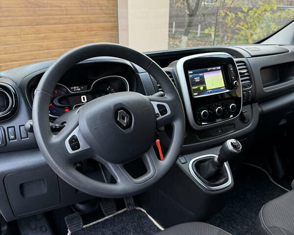 Белый Рено Трафик, объемом двигателя 2 л и пробегом 213 тыс. км за 16900 $, фото 20 на Automoto.ua