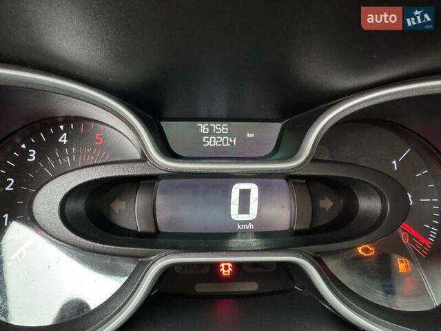 Белый Рено Трафик, объемом двигателя 2 л и пробегом 76 тыс. км за 17700 $, фото 21 на Automoto.ua