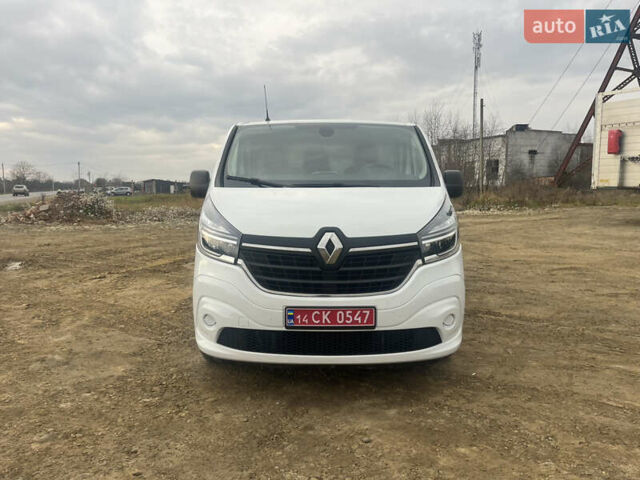 Білий Рено Трафік, об'ємом двигуна 2 л та пробігом 150 тис. км за 16950 $, фото 1 на Automoto.ua