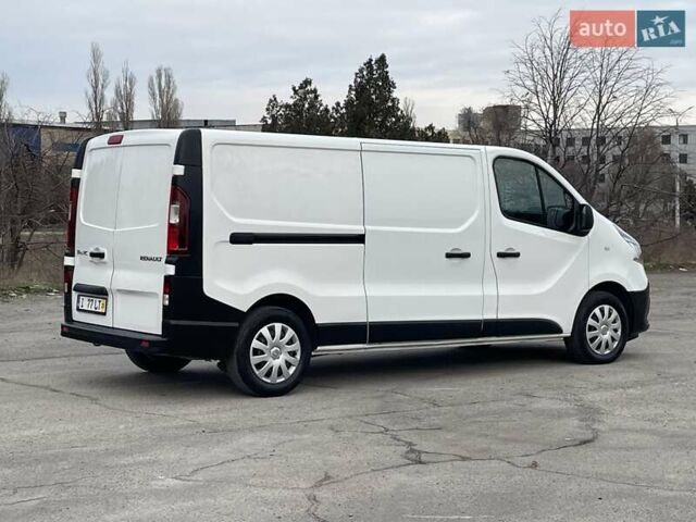 Белый Рено Трафик, объемом двигателя 2 л и пробегом 251 тыс. км за 17500 $, фото 7 на Automoto.ua