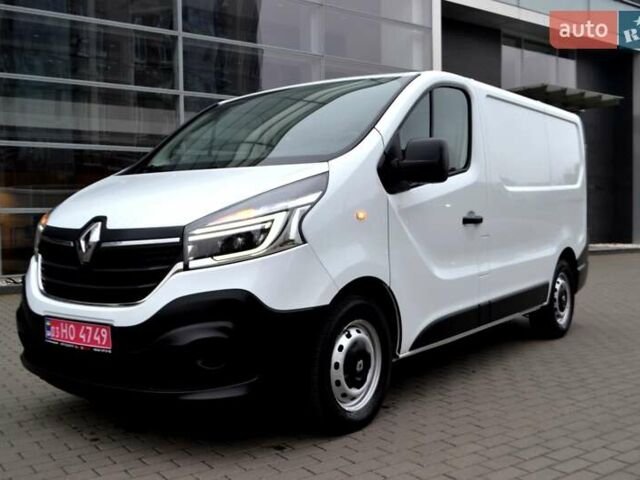 Белый Рено Трафик, объемом двигателя 2 л и пробегом 236 тыс. км за 16900 $, фото 60 на Automoto.ua