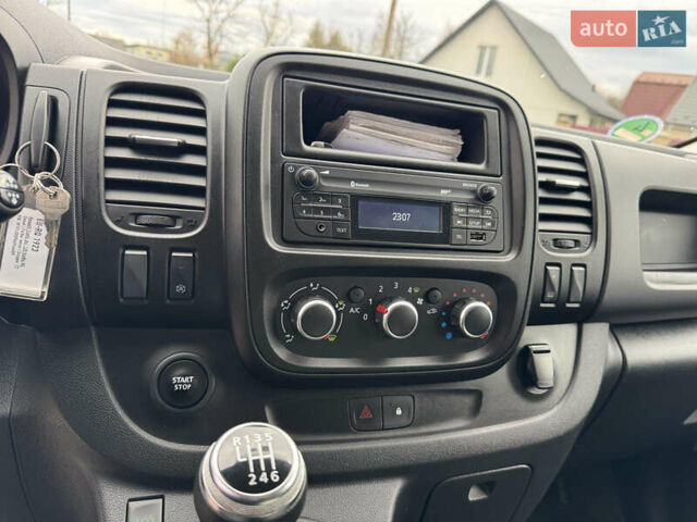 Белый Рено Трафик, объемом двигателя 2 л и пробегом 76 тыс. км за 17700 $, фото 25 на Automoto.ua