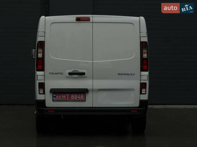 Белый Рено Трафик, объемом двигателя 2 л и пробегом 217 тыс. км за 18800 $, фото 33 на Automoto.ua