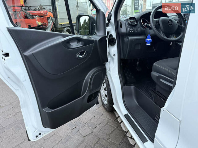 Белый Рено Трафик, объемом двигателя 2 л и пробегом 259 тыс. км за 16400 $, фото 32 на Automoto.ua
