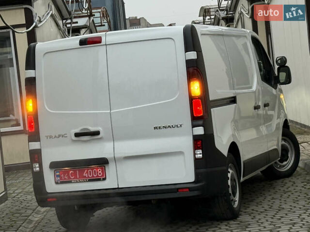 Белый Рено Трафик, объемом двигателя 2 л и пробегом 116 тыс. км за 17300 $, фото 29 на Automoto.ua