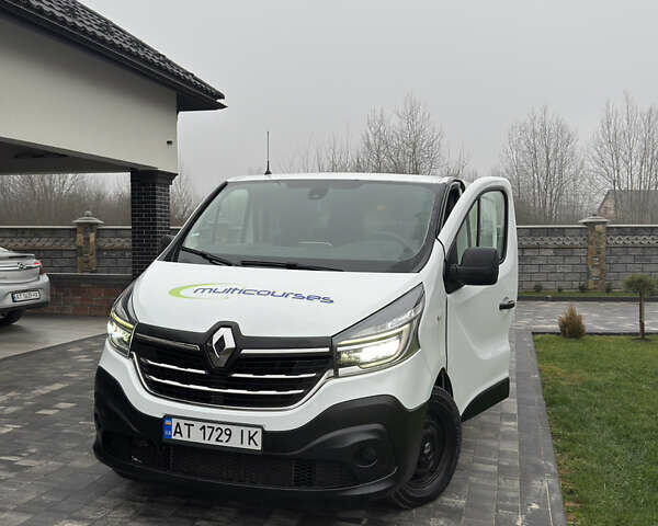 Білий Рено Трафік, об'ємом двигуна 2 л та пробігом 123 тис. км за 17900 $, фото 1 на Automoto.ua