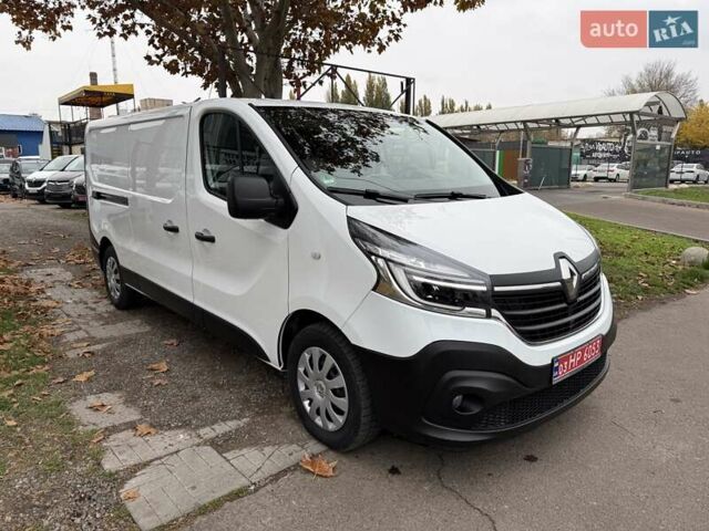 Белый Рено Трафик, объемом двигателя 2 л и пробегом 166 тыс. км за 19700 $, фото 4 на Automoto.ua